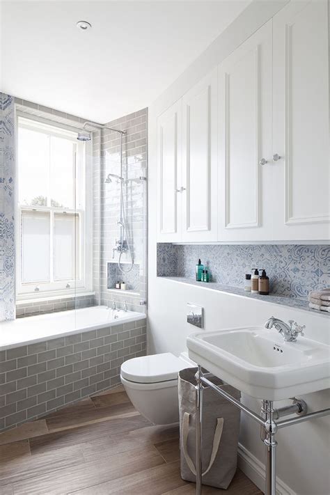 These tubs have enjoyed a resurgence in many different bathroom styles recently, but they are most. 25 Victorian Bathroom Design Ideas - Decoration Love