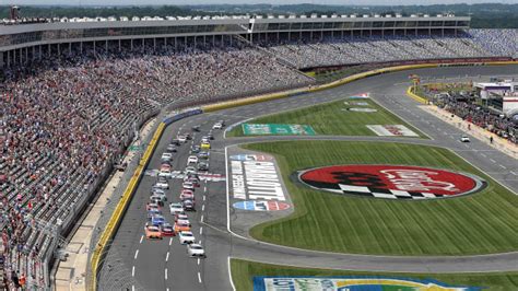 Nra bojangles' southern 500 brickyard 400 south point 400 federated auto parts 400 bank of america roval 500 dover 400 1000bulbs.com 500 hollywood casino 400 first data 500 aaa texas 500 phoenix 500 ford ecoboost 400. NASCAR Odds for This Weekend's Bank of America Roval 400 ...