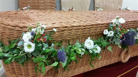 Natural Coffin Garland With Flowers Wild Daisy Florist