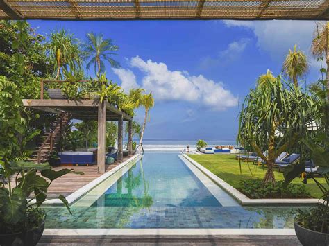 Beautiful Homes In 2020 Tropical Beach Houses Beachfront Luxury