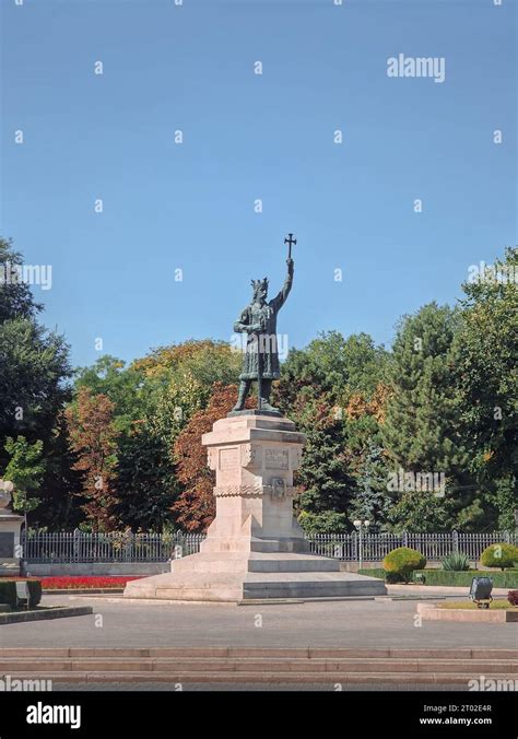Stephen The Great Monument Stefan Cel Mare Statue In Front Of The