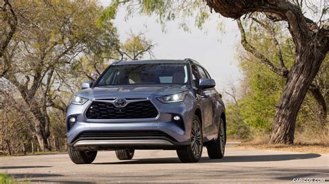 The 2020 toyota highlander arrives with improved style, extra tech, and more safety, but it still doesn't feel like enough. 2020 Toyota Highlander Platinum (Color: Moon Dust) - Front | HD Wallpaper #51