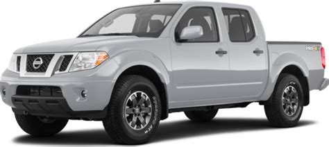 2021 Nissan Frontier Crew Cab Reviews Pricing And Specs Kelley Blue Book