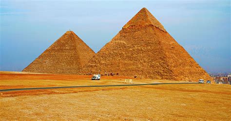 Egypt Authorities Investigate X Rated Photos On Top Of Great Pyramid Huffpost World