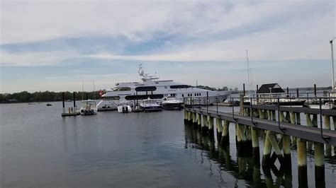 CLOSE UP TIGER WOODS YACHT PRIVACY IN OYSTER BAY NEW YORK YouTube