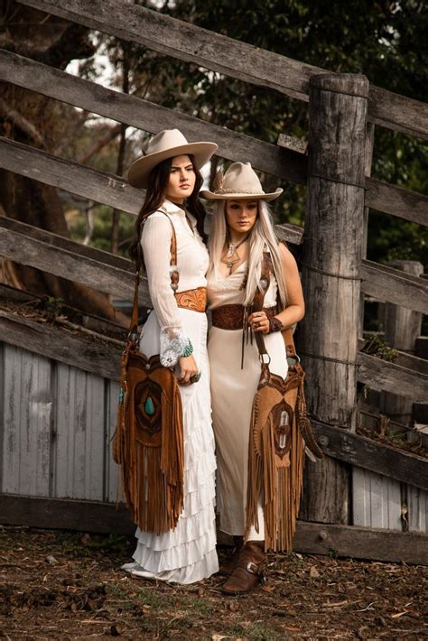 Handmade Leather Bags Buffalo Girl Cowgirl Dresses Western Style