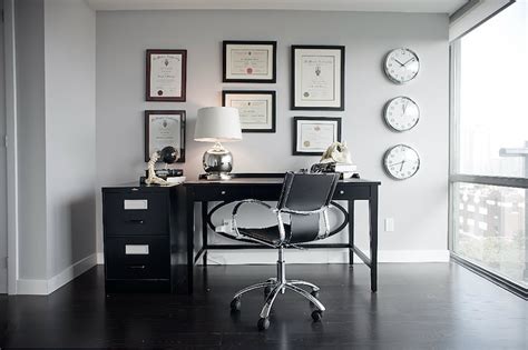 Proyectolandolina Office Decor Gray Walls
