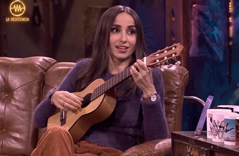 Check out their videos, sign up to chat, and join their community. Zahara cuenta que debe una buena pasta y canta con ukelele ...