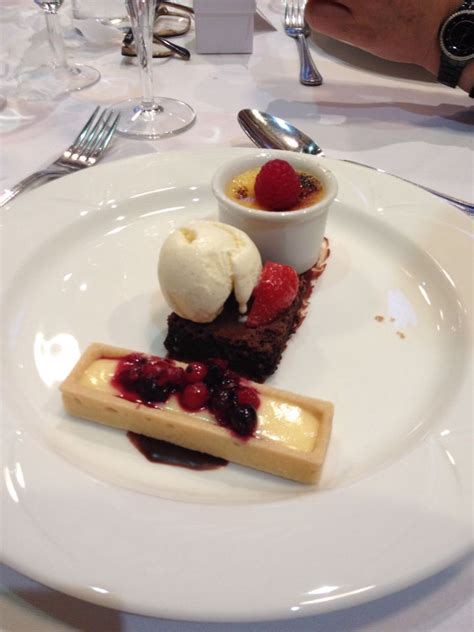 Feel free to post pictures, give reviews, ask for advice, whatever. Trio of desserts! Crowne Plaza | Trio of desserts, Fine ...
