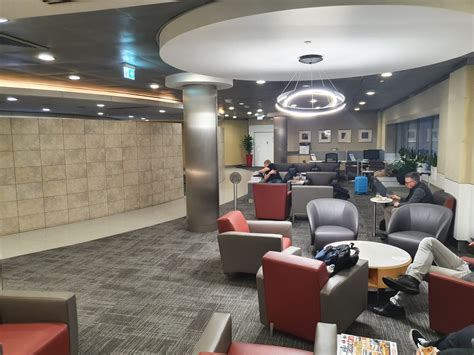 Lounge Review American Airlines Admirals Club London Heathrow Terminal 3