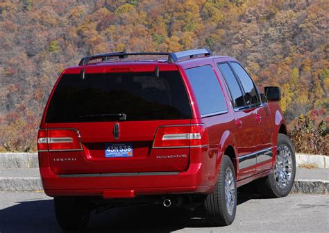 2011 Lincoln Navigator Price Mpg Review Specs And Pictures