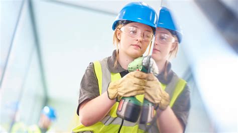 Research Reveals A Third Of Homeowners Would Prefer A Female Tradesperson