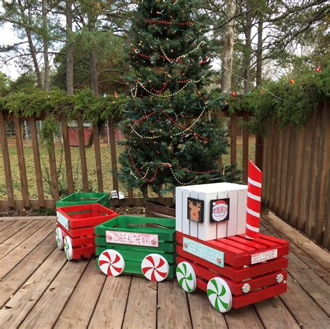 Little Christmas Crate Train Christmas Decorations Diy Outdoor