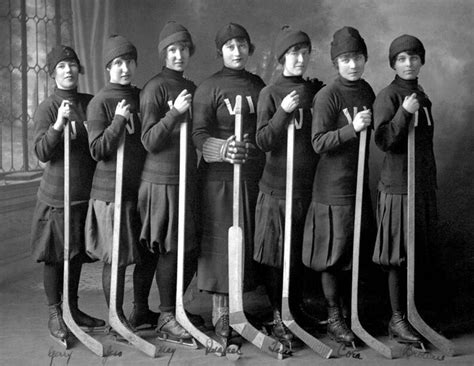 1915 The Victorias Womens Hockey Team Vintage Photograph Etsy