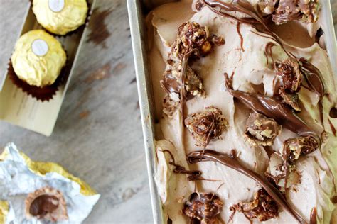 Les crèmes glacées et les sorbets sont des incontournables de l'été. Glace au Nutella & Ferrero Rocher (sans sorbetière)