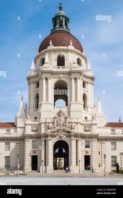 Pasadena City Hall Pasadena California Usa Stock Photo Alamy