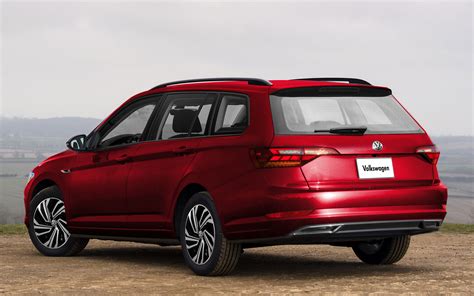 That isn't the case with the 2019 volkswagen jetta. 2019 VW Jetta Dressed In Digital GTI, R And SportWagon ...