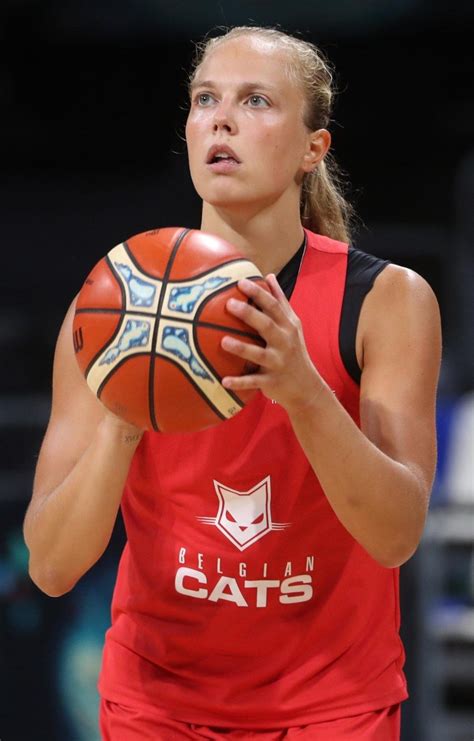 Maybe you would like to learn more about one of these? Julie Allemand, Belgian Cat. in 2020 | Sporter, Krant