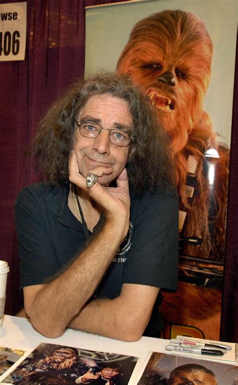 Peter Mayhew Chewbacca Actor Dies At The Age Of 74 Smooth