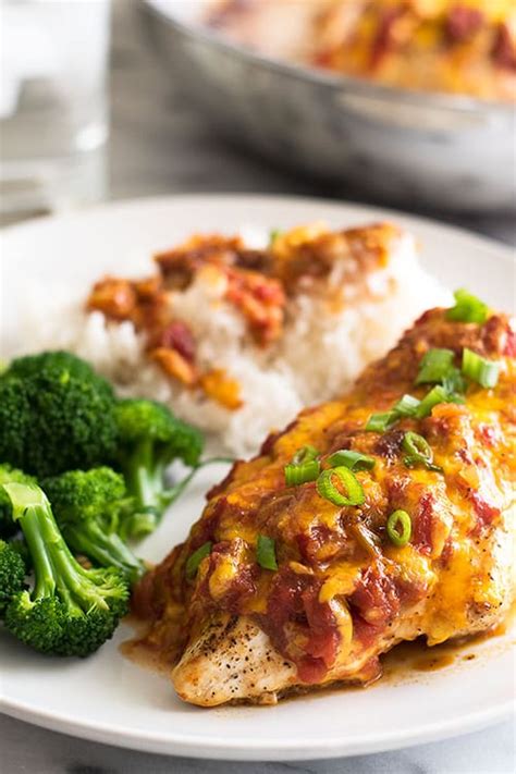 Baked chicken fajita naan pizza. Easy Healthy Recipes for Two - Baking Mischief