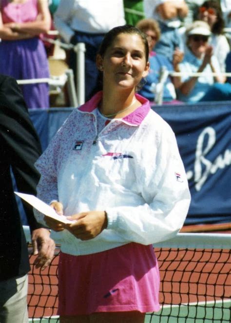 The Top 10 Greatest Womens Tennis Players Of All Time Howtheyplay