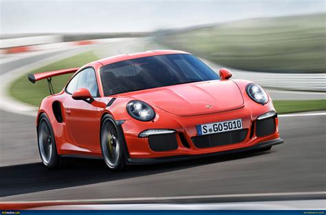 The nose and headlamps are. AUSmotive.com » 2015 Porsche 911 GT3 RS revealed