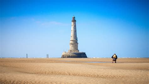 Elle a été érigée « afin que nul n'oublie » le. Phare de Cordouan : objectif Unesco - La Gazette Nord-Pas ...