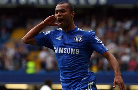 Cole spielte zuletzt bei дерби каунти (дерби ). Former Chelsea and England defender Ashley Cole announces retirement from football