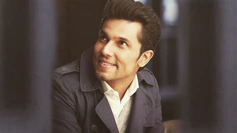 Check out the list of all randeep hooda movies along with photos, videos, biography and birthday. Birthday boy Randeep Hooda worked as a waiter and driver ...