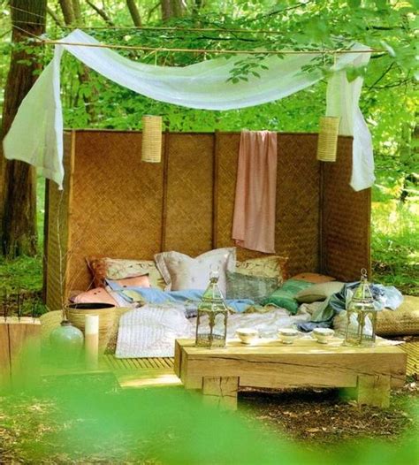 diy outdoor bed ideas summer decorating  spa beds canopies