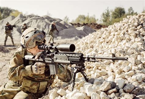 Former Army Sniper Shares Simple Trick For Staying Focused He Learned