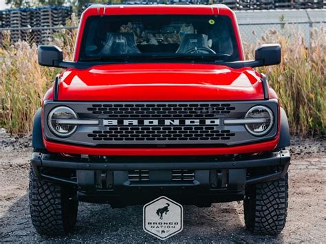 Which 2021 Bronco Color Is Better Race Red Or Rapid Red