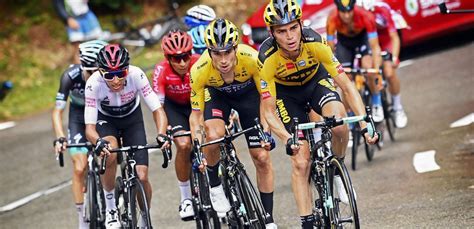Martin's crash took out his entire jumbo visma team, including 2020 tour de france runnerup primoz roglic. Noodweer in Critérium du Dauphiné, renners moeten schuilen ...