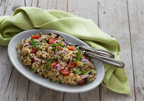 Per l'apporto di amido digeribile. Bulgur con quinoa e ceci: un piatto è semplicissimo da ...