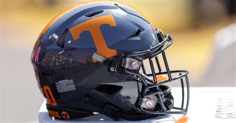 Tennessee Football College Football World Reacts To Vols Vacating Wins From Sports