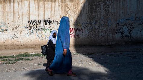 Taliban Machen Jahrestag Der Machtübernahme Zu Afghanischem Feiertag