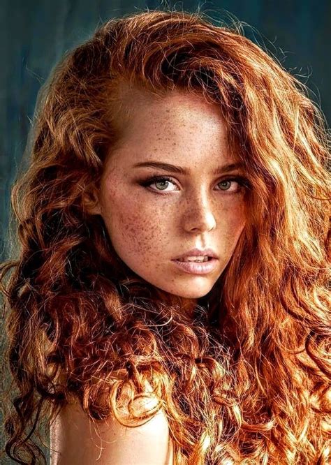 Pin By Puma Gold On Pecosas Beautiful Freckles Red Hair Green Eyes Red Haired Beauty
