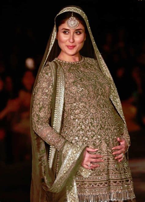 Kareena Kapoor Pregnant Again Its Confirmed Kareena Kapoor And Saif Ali Khan Are Expecting