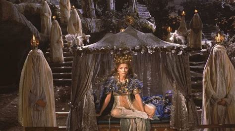 A Mid Summer Nights Dream Michelle Pfeiffer As Titania A Midsummer