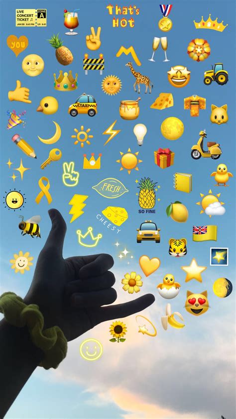 13 Aesthetic Wallpapers Yellow Emojis Full Hd