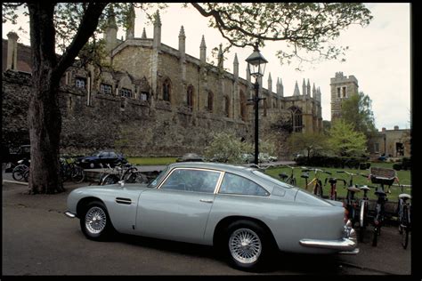 Aston Martin Recreates Inconic James Bond ‘goldfinger Db5