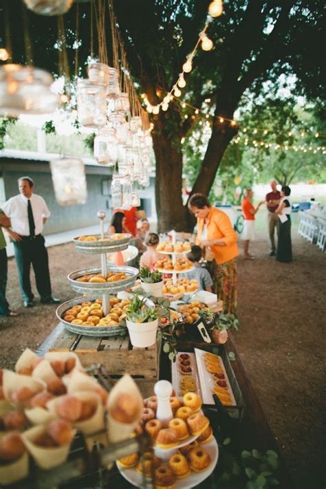 25 Cool And Fun Donut Bar Ideas For Your Wedding Wedding