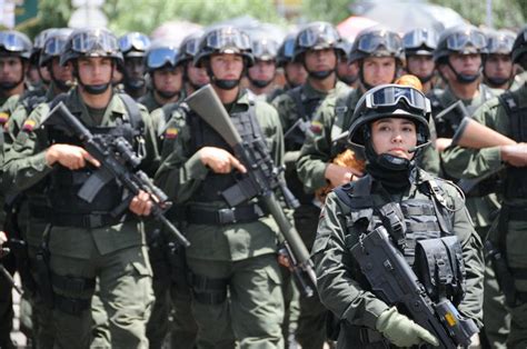 Las Fuerzas Armadas Militares En Colombia Mujeres En La PolicÍa Nacional