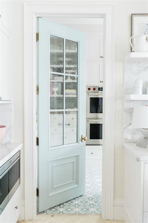 Online fashion sensation rachel parcell and her husband drew create a new hilltop home that's as fabulous as it is family friendly. PANTRY REVEAL... - Rach Parcell
