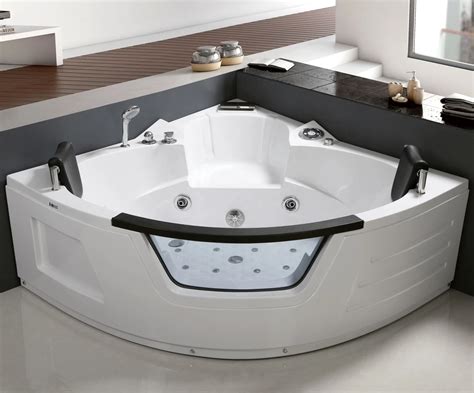 2017 New Hot Indoor Freestanding Triangle Whirlpool Spa Bath Tubs With Abs And 2 Pillows Buy