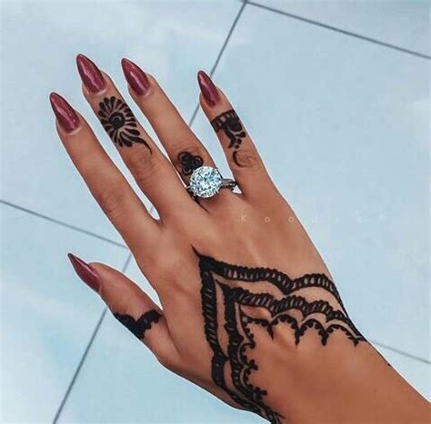 Fda is looking into the safety of tattoos and permanent makeup because of their growing popularity. Pin by Mercede Kuykendall on Nails | Small henna tattoos ...