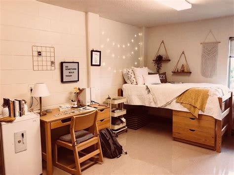 1940s Bedroom Decor Comfortable And Cute Dorm Room In The Style Of A