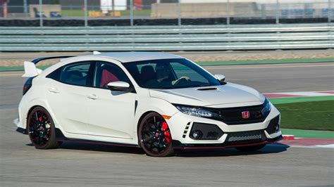 Honda Civic Type R Has No Automatic Transmission Because It'd Be Too Heavy