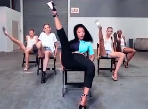 Mode Nicki Minaj Elle Fait Danser Les Mannequins Dalexander Wang Sur Anaconda