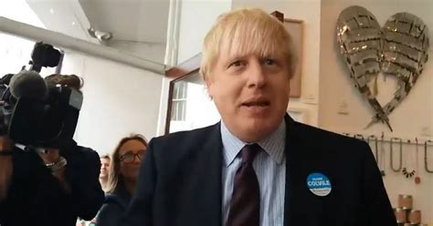 Boris Johnsons Painfully Awkward Visit To Shop In Plymouth Plymouth Live